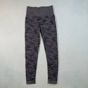 Gymshark camo seamless leggins women size small plum purple gym
